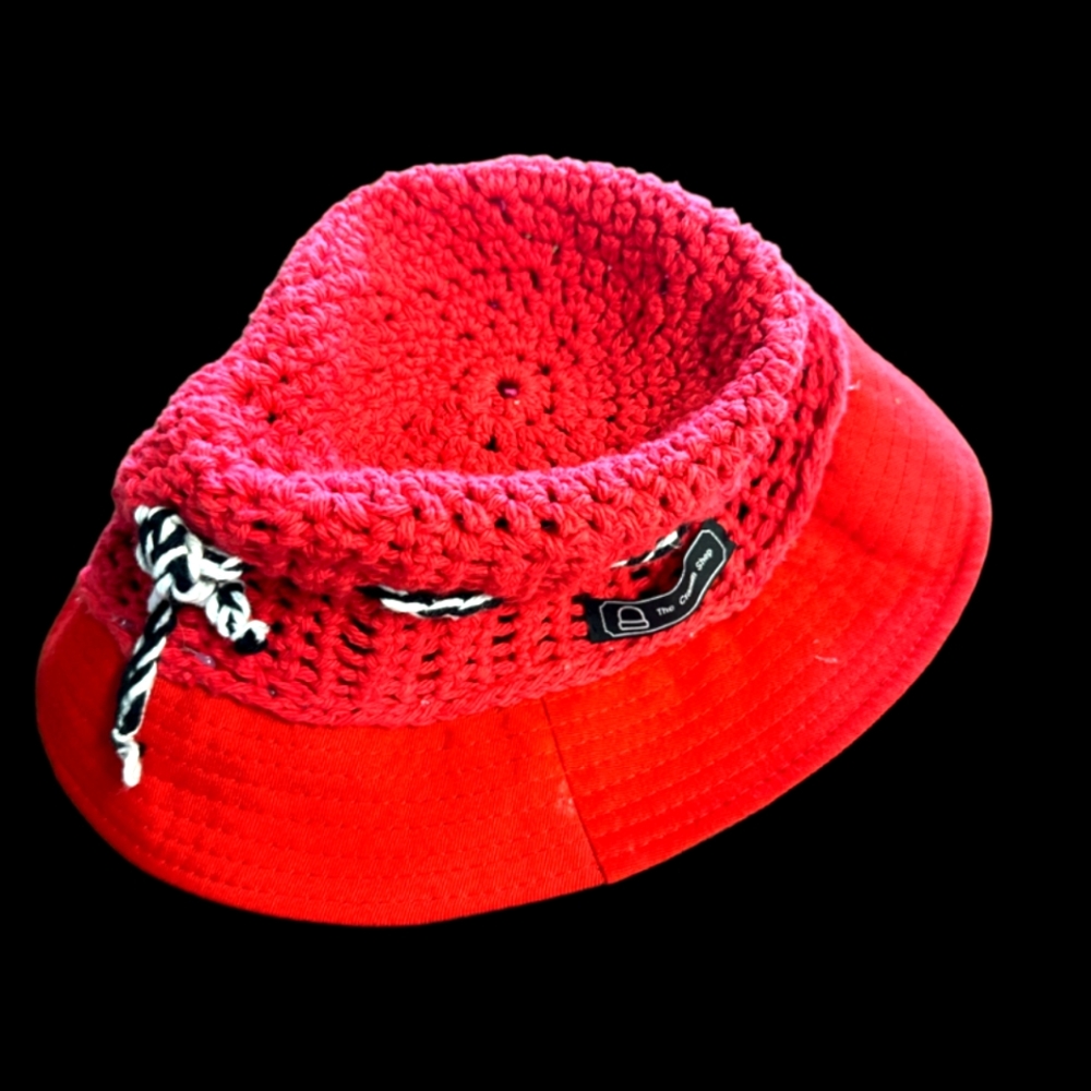Crochet bucket hat